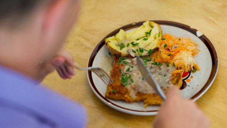 Sieht aus wie Schnitzel, ist aber Tofu: Vegetarische Gerichte sind nicht nur gesund und umweltschonend, sie können auch lecker sein.