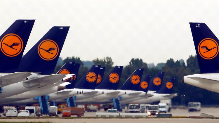 2014-09-29T155918Z_654752978_BM2EA9K0RNU01_RTRMADP_3_LUFTHANSA-STRIKE.JPG2284186125857966288.jpg