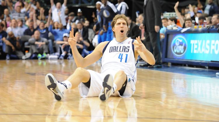 Er mag nicht mehr der agilste Spieler sein - trotzdem bleibt Nowitzki der wichtigste Mann der Mavs.
