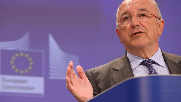 EU-Wettbewerbskommissar Joaquin Almunia erhebt gegen Apple und Irland schwere Vorwürfe wegen unerlaubter Steuervergünstigungen.