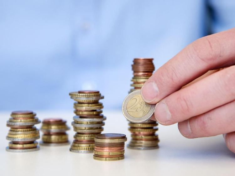 Rentenfonds erscheinen vielen Anlegern als sicher. Doch auch bei diesen Finanzprodukten können die Anteilspreise schwanken.