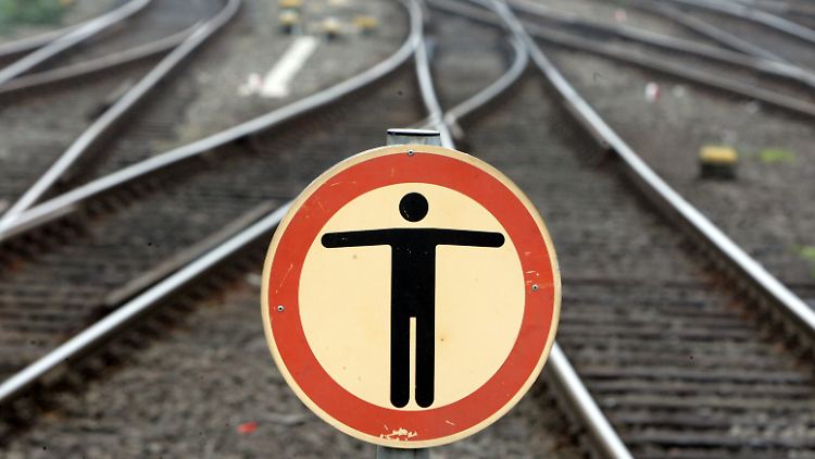 Mehrheit der GDL-Mitglieder stimmt für Streik. Aber frühestens droht der in der kommenden Woche.