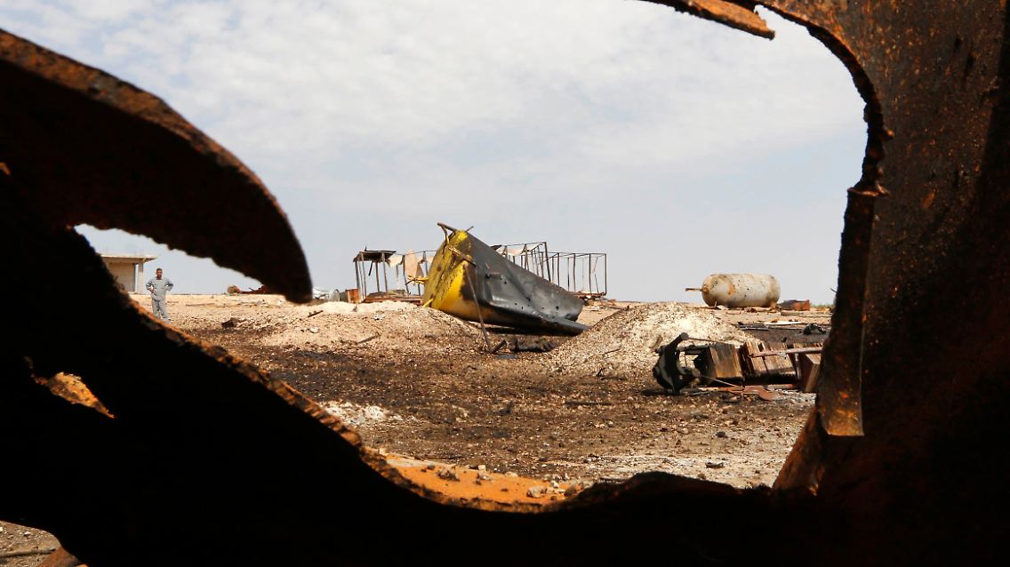 Aufnahme von einer Ölraffinerie in Syrien - nach einem Luftangriff der USA.