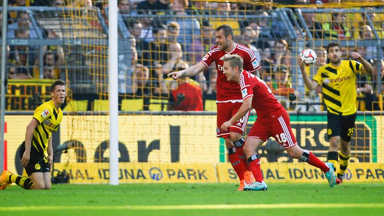 Erstes Tor für Pierre-Michel Lasogga, erster Sieg für den Hamburger Sportverein.