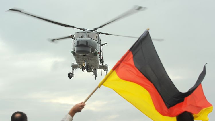 Ein Hubschrauber vom Typ "Sea Lynx": Die Bundeswehr hatte zuletzt 15 Exemplare des Modells wegen Materialmängeln aus dem Verkehr gezogen. 