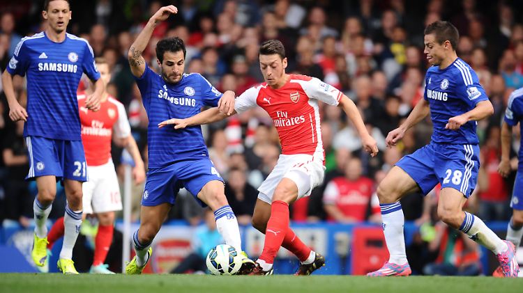 Richtig glücklich ist Özil bislang in London nicht geworden. 