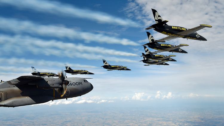 2009 sollte die Bundeswehr die erste Maschinen des Typs A400M bekommen. Die Truppe wartet noch immer.