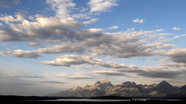 Blick aus dem Jackson-Hole-Tal auf die Teton-Gebirgskette im gleichnamigen Nationalpark von Wyoming. Hier treffen die wichtigsten Notenbanker der Welt einmal im Jahre zusammen, um gemeinsame Probleme zu wälzen.
