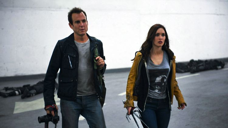 April O'Neil und Kollege Vern Fenwick nehmen den Kampf gegen Shredder auf.