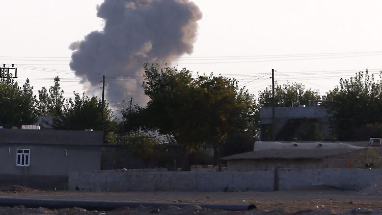 Offenbar ist es den kurdischen Kämpfern gelungen, die Dschihadisten des IS aus einigen Stadtvierteln von Kobane zu vertreiben.