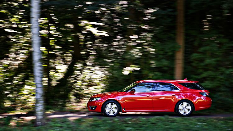 Ein Saab, der nur einmal gebaut wurde, weil die Pleite vor der Serienreife kam: Der Saab 9-5 SportCombi.