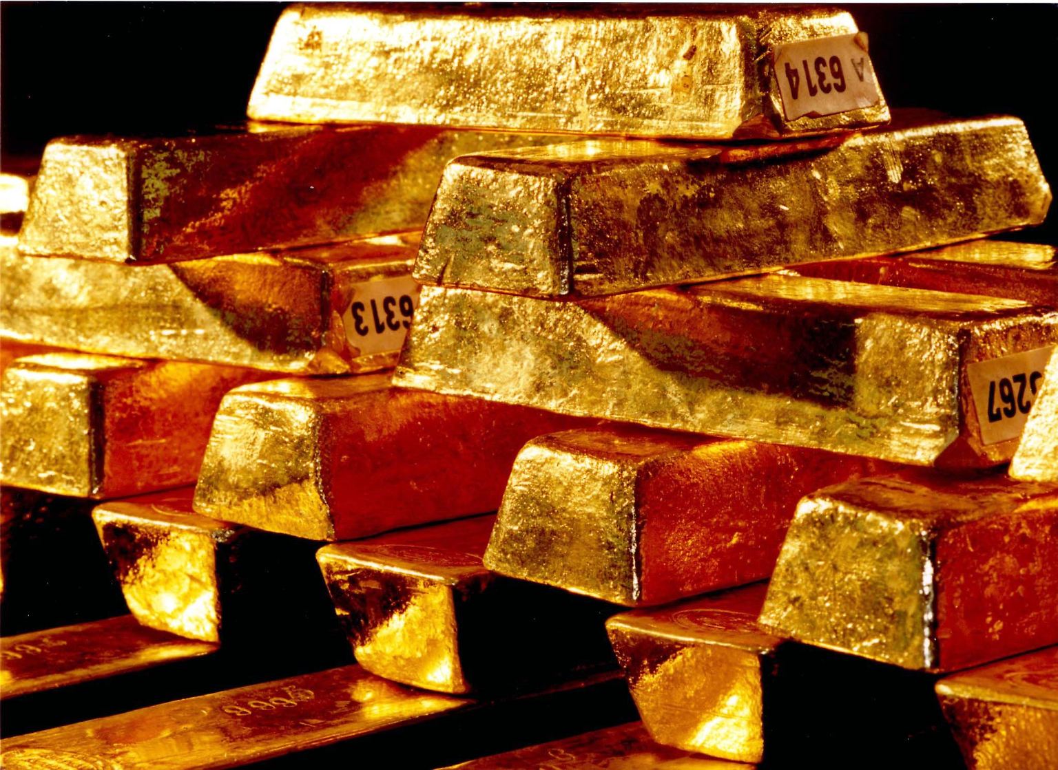 Bei dem Stichwort "wertvollstes Material" denken viele Menschen spontan an Gold. Doch auch wenn das glänzende Metall seit jeher als Inbegriff von Reichtum und Prunk gilt, so landet es doch bei den tatsächlich wertvollsten Materialien nur auf den hinteren Rängen. Die Seite "Business Insider" hat in einer Liste 19 der wertvollsten Substanzen der Welt gesammelt - wir stellen sie Ihnen vor.