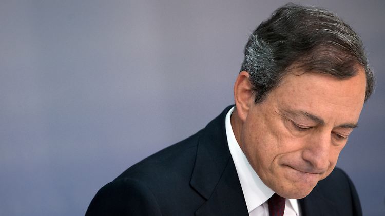 EZB-Präsident versucht mit geldpolitischen Maßnahmen die schwächelnde Eurozonen-Konjunktur wieder in Schwung zu bringen.