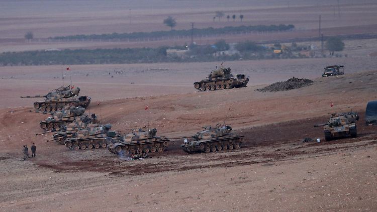 Türkische Bodentruppen stehen bereit und würden bei entsprechender Unterstützung in den Krieg eingreifen.