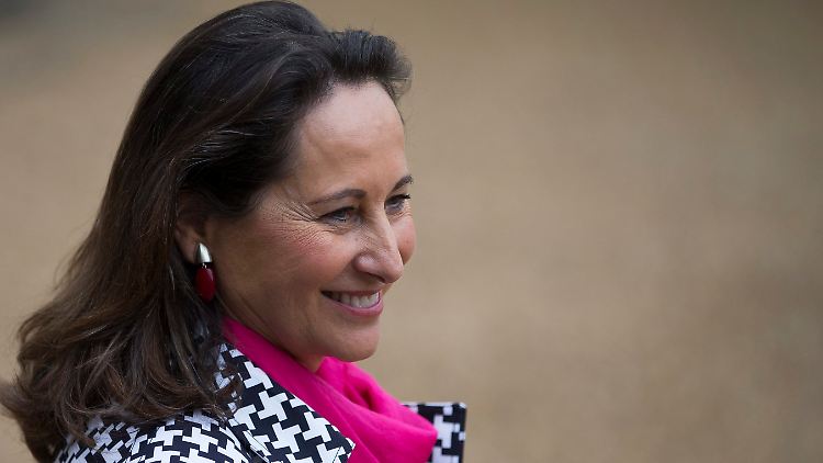 Umweltministerin Royale schwärmt für erneuerbare Energien.