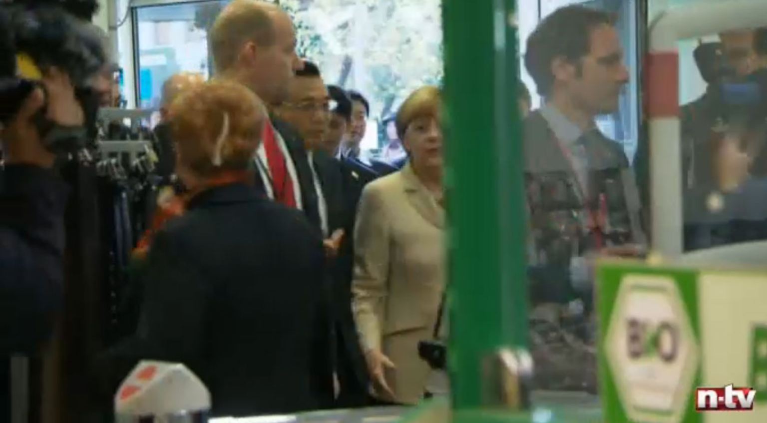 Mit Bundeskanzlerin Angela Merkel auf Einkaufstour im Supermarkt - davon kann nicht jeder Staatsgast in Berlin berichten. 