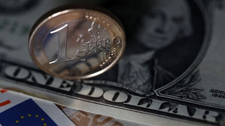 Dollar Euro.jpg