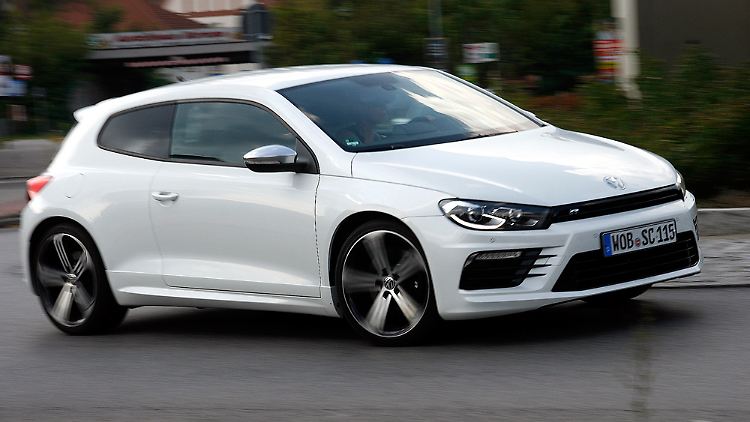 19-Zoll-Leichtmetallfelgen stehen dem Scirocco R prächtig.