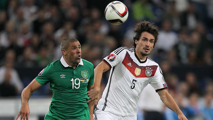 "Man wird mir wieder die Schuld geben, aber meiner Meinung nach kann ich auch nur noch versuchen, zu retten", erklärte Mats Hummels gereizt.