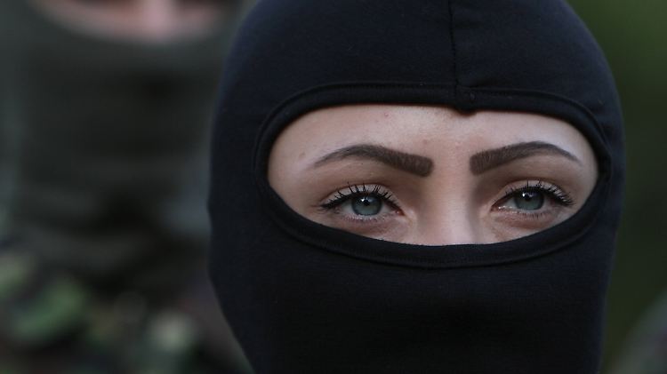 Bei den prorussischen Separatisten in Mariupol.
