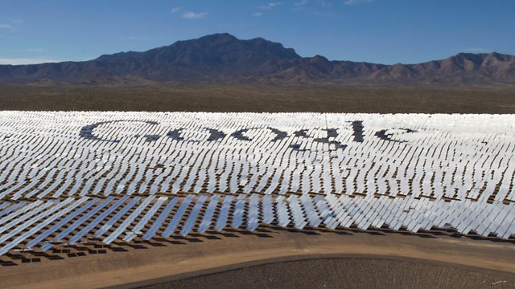 Digitalkonzern mit hohem Strombedarf: In der Mojave-Wüste im Süden Kaliforniens ist Google am weltgrößten Solarthermiekraftwerk beteiligt.