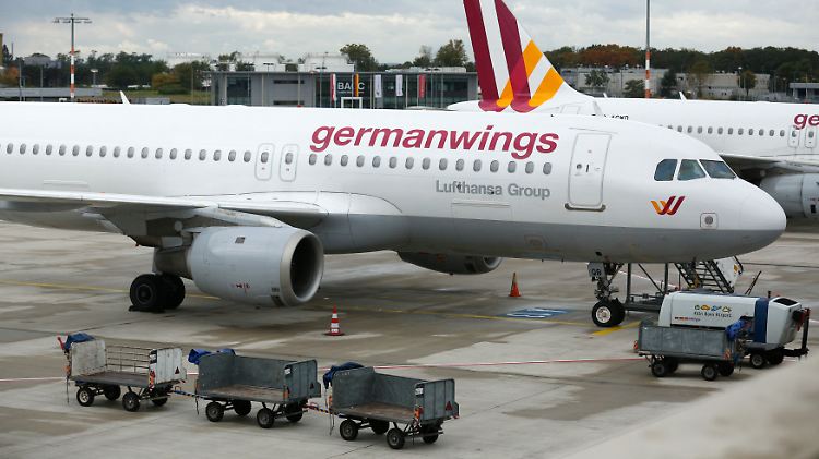 Startbereit in Köln-Bonn: "Wir werden weiter streiken."