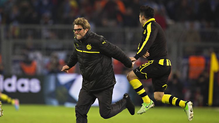 Endlich wieder da: Jürgen Klopp freut sich über die Rückkehr von Ilkay Gündogan.