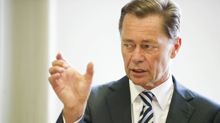Spricht von Demütigung: Thomas Middelhoff. 