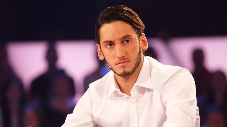 Hakan Calhanoglu hofft auf ein Gespräch mit Nationaltrainer Fatih Terim.