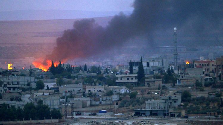 Die Luftschläge der US-geführten Koalition zeigen nicht nur wie hier in Kobane Wirkung, sondern auch im Nordern des Iraks. 