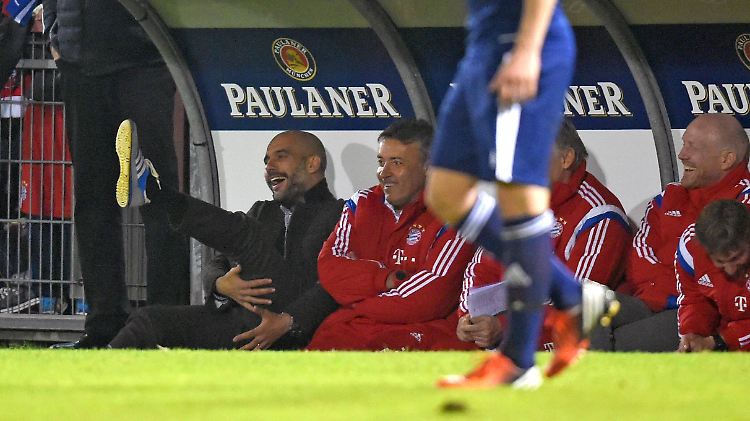 Gut gelaunt in diesen Tagen: Josep Guardiola, Trainer des Spitzenreiters.