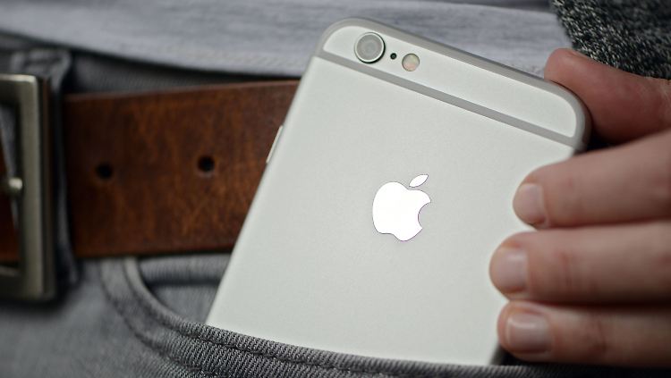 Apple lässt sich bei seinen Produkten nicht in die Karten schauen.