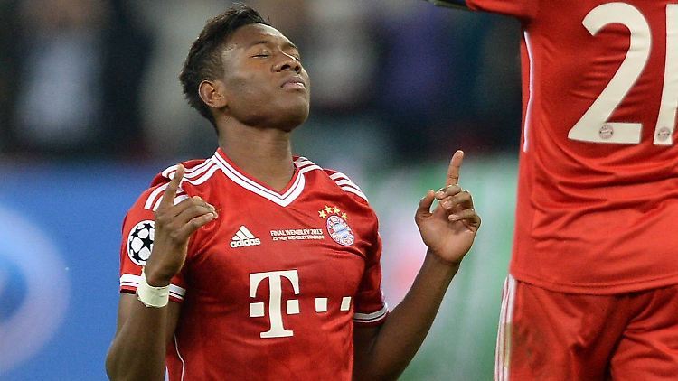David Alaba, im Gebet versunken.