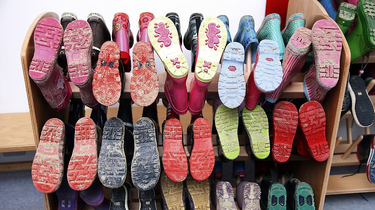 Vor allem in Kinderschuhen fanden die Tester bedenkliche Giftkonzentrationen.