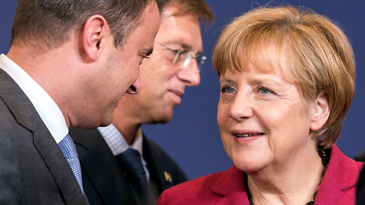 Kanzlerin Merkel im Gespräch mit Luxemburgs Premier Bettel und dem slowenischen Regierungschef Cerar.