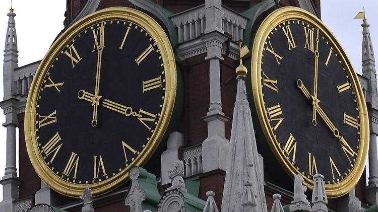 Die Uhr des Kreml-Glockenturm muss fortan nicht mehr vor- und zurückgestellt werden.