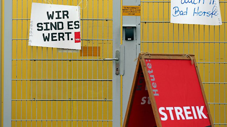 Ende September hatte Verdi bereits fünf Amazon-Standorte bestreikt, hier ein Archivfoto vom Standort Leipzig.