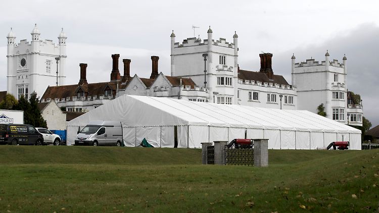 Im historischen Hotel "The Danesfield House" nahe London feierten die Clooneys zum dritten Mal Hochzeit.