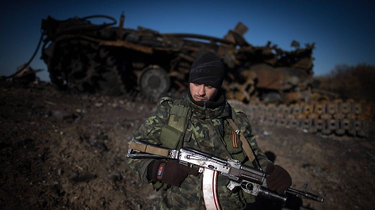 Wann hört der Krieg auf? Ein ukrainischer Soldat nahe Lugansk.