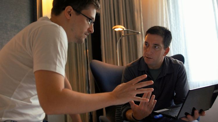 Ob der zweite Informant ebenfalls mit dem US-Journalisten Glenn Greenwald Kontakt aufnahm, ist unklar.