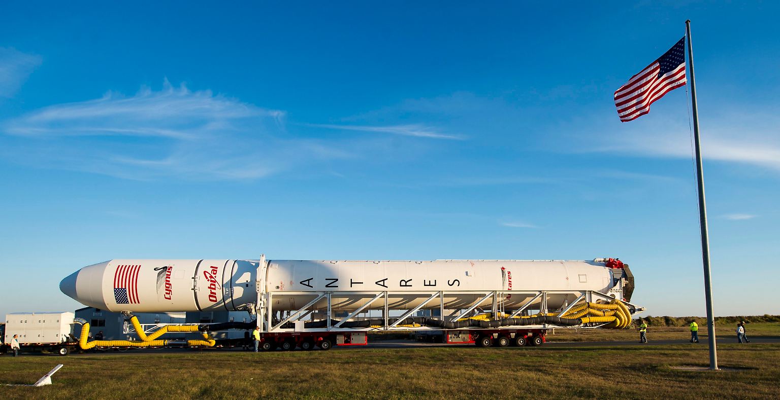 Das ist der ganze Stolz der US-Weltraumfahrt in der Post-Shuttle-Ära: die zweistufige Fest- und Flüssigtreibstoff-Trägerrakete "Antares".