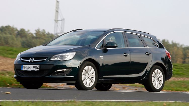 Der Astra Kombi ist mit "Flüsterdiesel" und 110 PS ein gutmütiger Geselle.