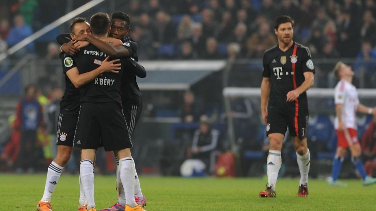 Routinierte Ekstase: Dreimal durfte der FC Bayern im Pokal beim Hamburger SV ein Tor bejubeln.