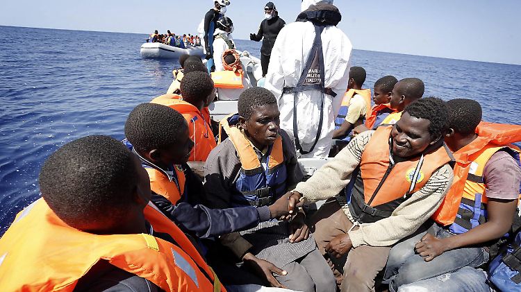 Durchschnittlich wurden durch "Mare Nostrum" 400 Menschen pro Tag gerettet.