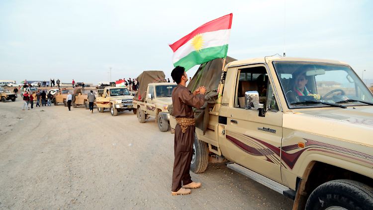 Sie warteten seit Tagen auf freies Geleit durch die Türkei: Die kurdische Peschmerga-Verstärkung aus dem Nordirak.