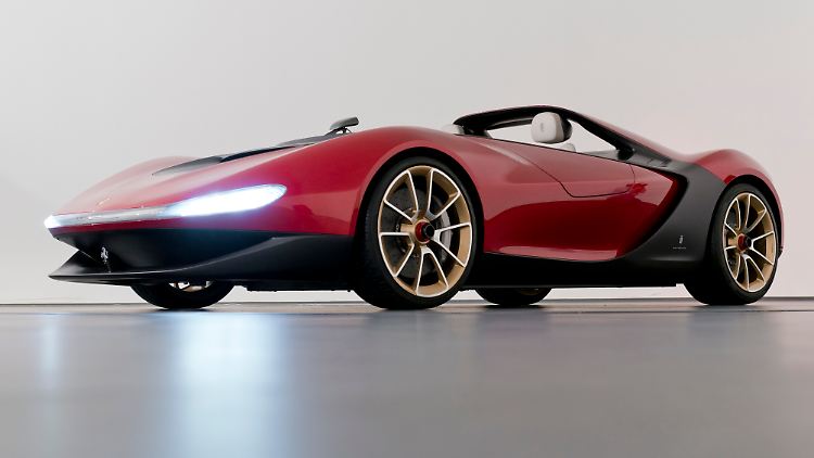 Sieht aus wie der Dienstwagen eines Superhelden: Der Ferrari Pininfarina Sergio.