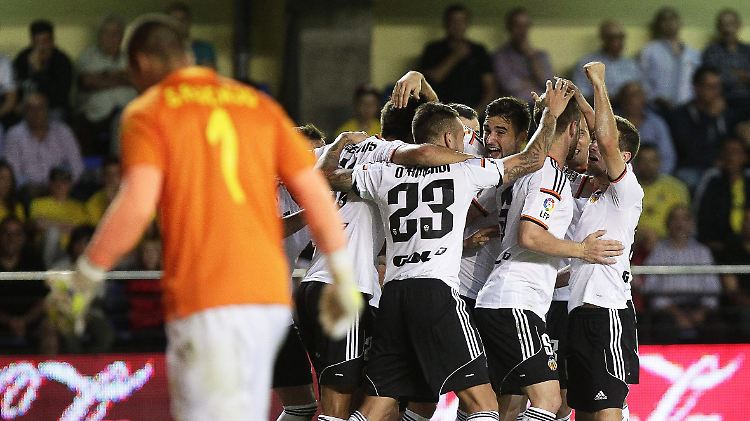 In Valencia reifen Champions-League-Träume. Das Geld könnte der hochverschuldete Klub gut gebrauchen.