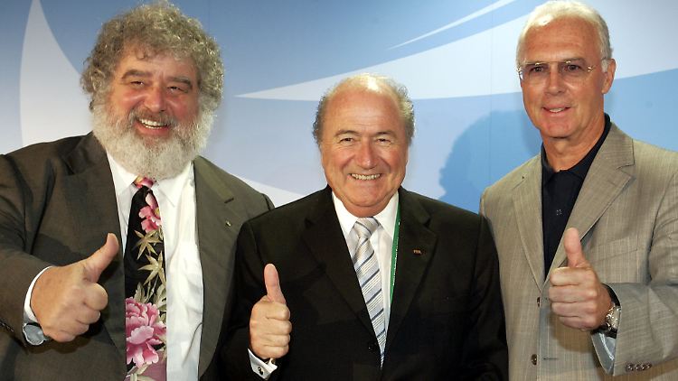 Im Jahr 2005 lief für Chuck Blazer (l.) noch alles blendend.