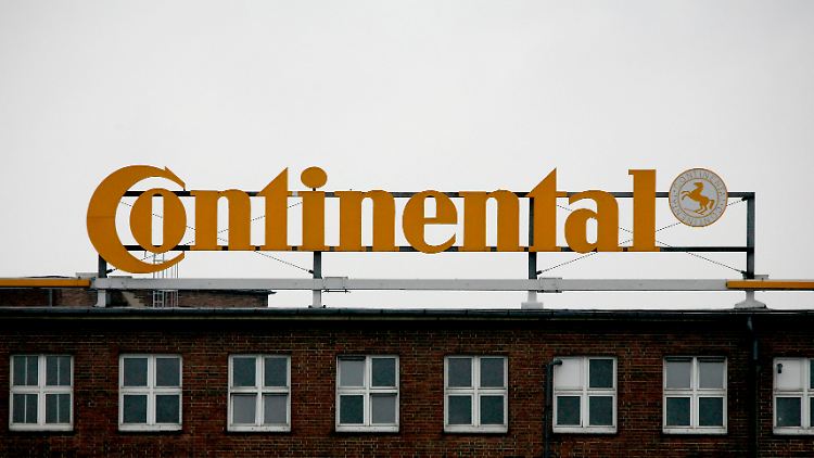2014-11-04T072829Z_728265661_GM1EAB416DN01_RTRMADP_3_CONTINENTAL-RESULTS.JPG1304591097583001489.jpg