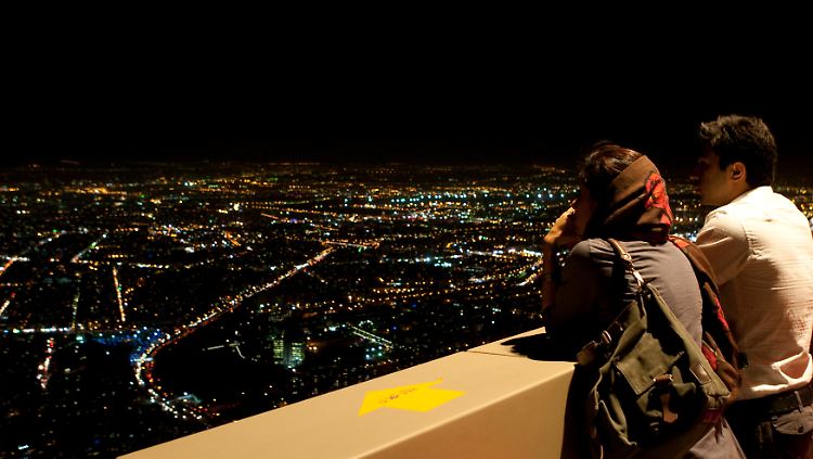 Die Skyline von Teheran. Das Land habe enormen Nachholbedarf, sagt Außenhandels-Experte Jens Nagel.
